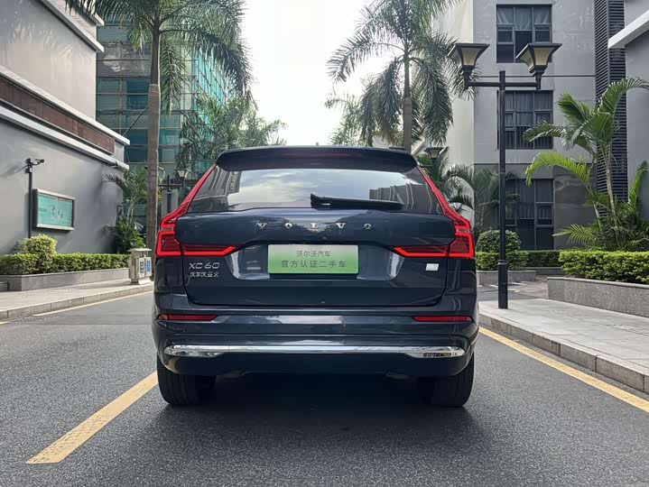 Фото 12 - Volvo XC60 Hybrid