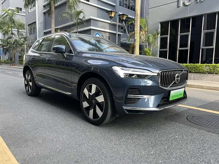 Фото 3 - Volvo XC60 Hybrid