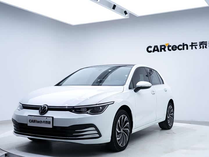 Фото 8 - Volkswagen Golf