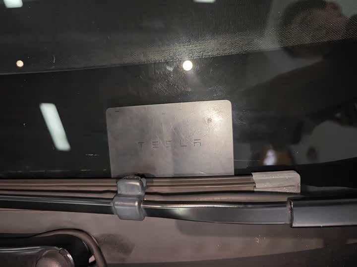 Фото 9 - Tesla Model 3