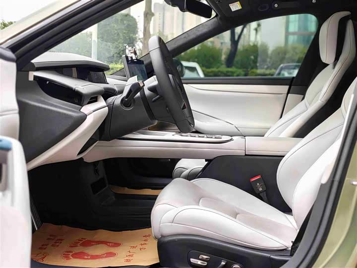 Фото 3 - Xiaomi SU7