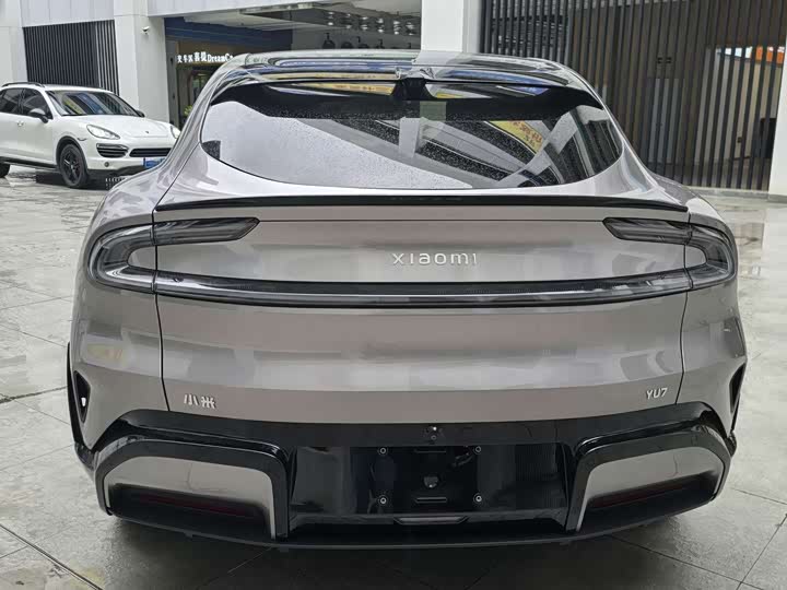 Фото 5 - Xiaomi YU7