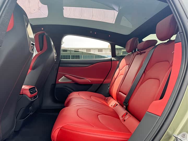 Фото 7 - Xiaomi SU7