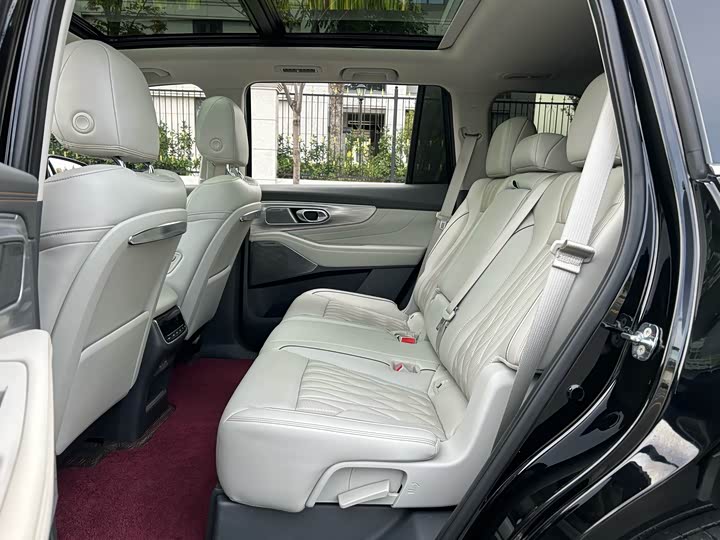 Фото 10 - GAC Trumpchi GS8