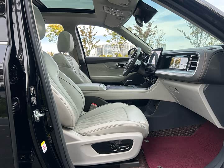 Фото 11 - GAC Trumpchi GS8