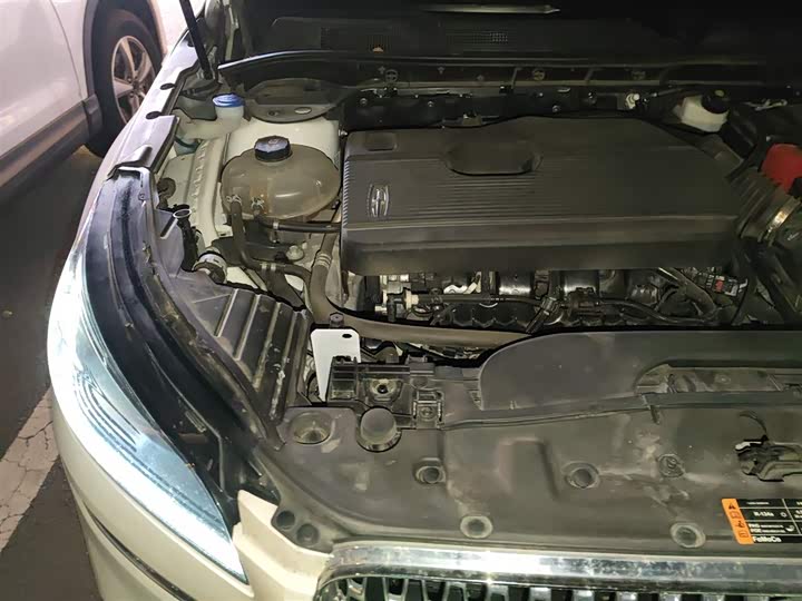 Фото 20 - Lincoln Corsair