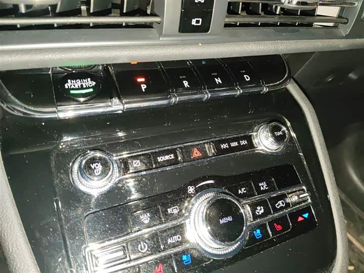 Фото 7 - Lincoln Corsair