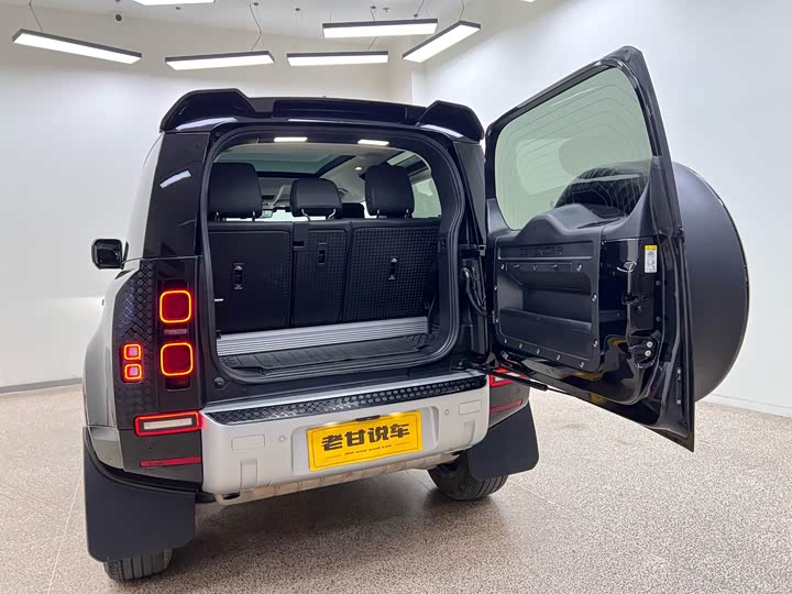 Фото 33 - Land Rover Defender