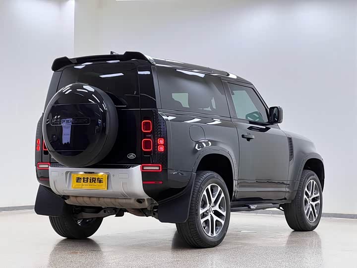 Фото 7 - Land Rover Defender