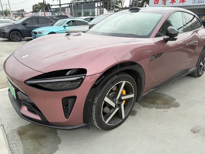 Фото 1 - Xiaomi YU7