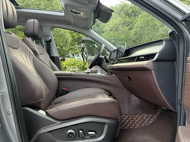 Фото 16 - Chery Tiggo 8 Pro