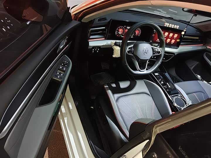 Фото 14 - Volkswagen Lamando L