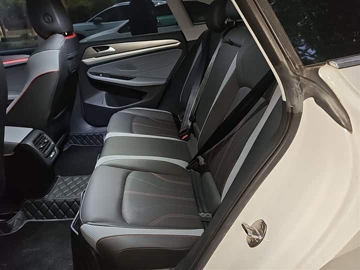 Фото 15 - Volkswagen Lamando L