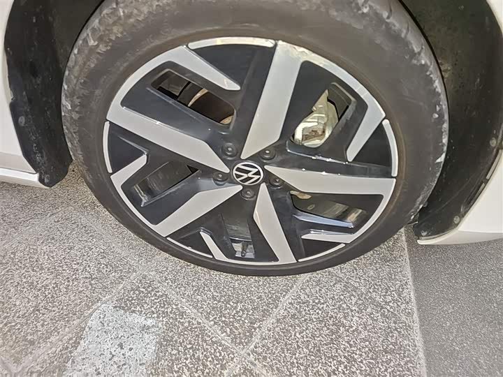 Фото 31 - Volkswagen Lamando L