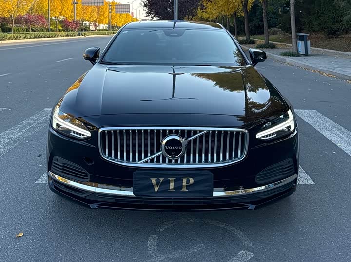 Фото 2 - Volvo S90 Hybrid