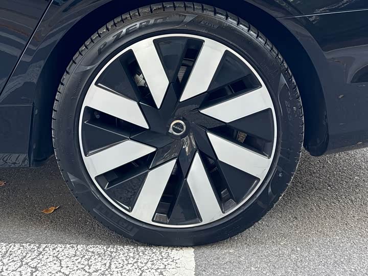 Фото 7 - Volvo S90 Hybrid