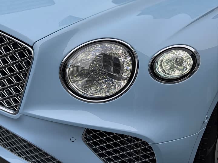 Фото 15 - Bentley Continental GT