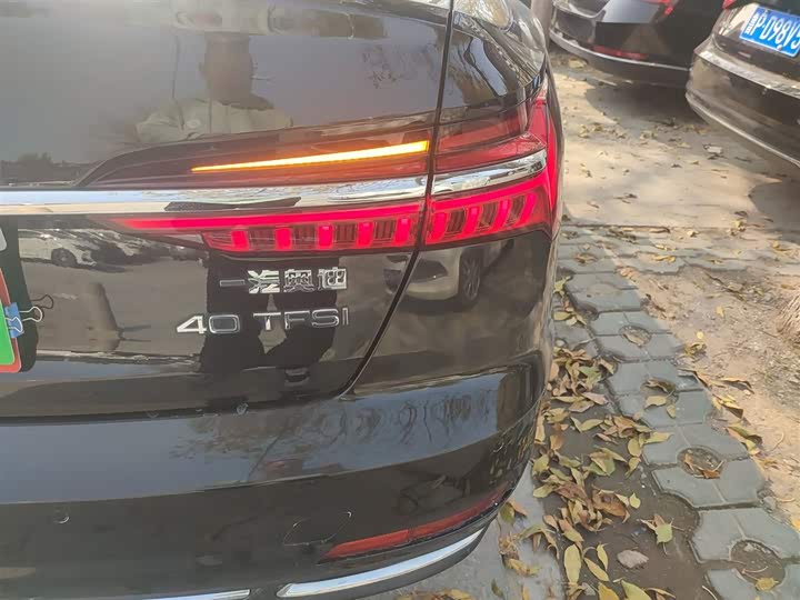 Фото 8 - Audi A6L