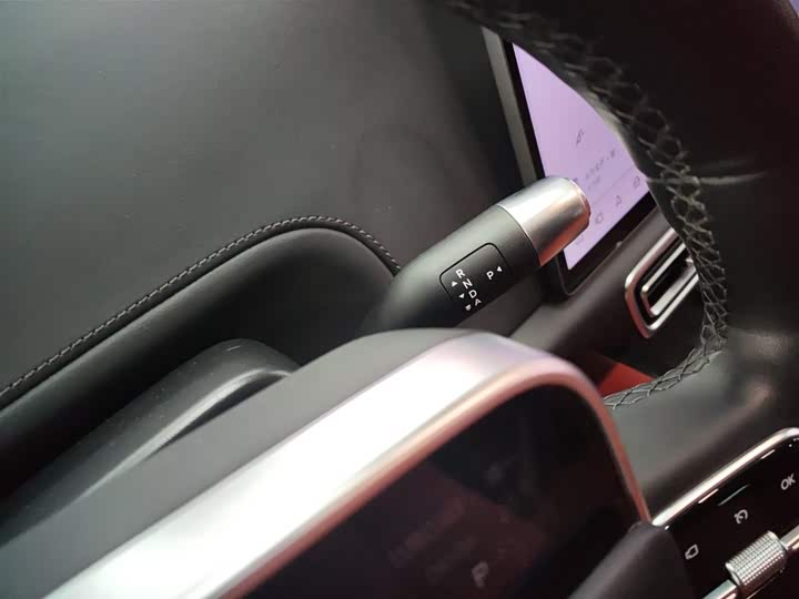 Фото 13 - LiXiang L6