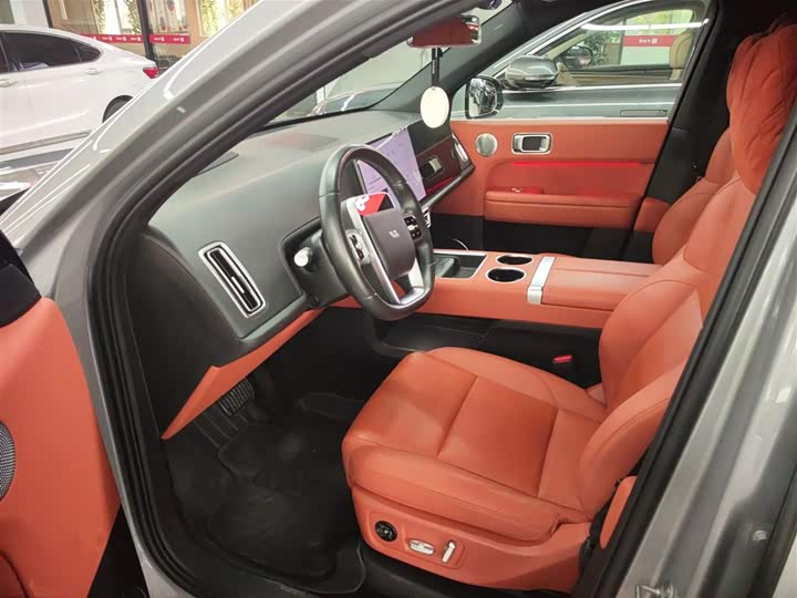 Фото 14 - LiXiang L6