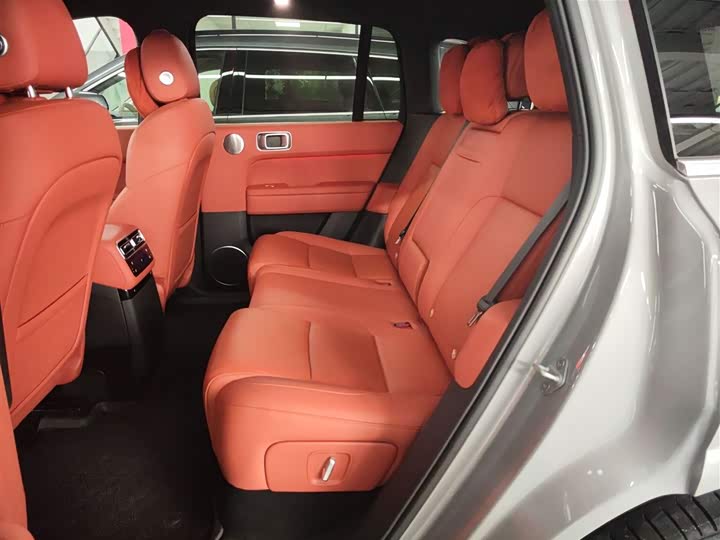 Фото 16 - LiXiang L6