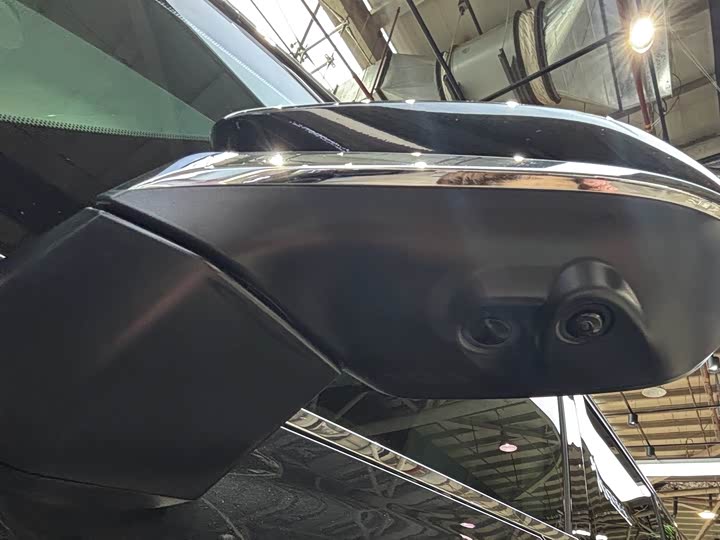 Фото 6 - Lexus LM