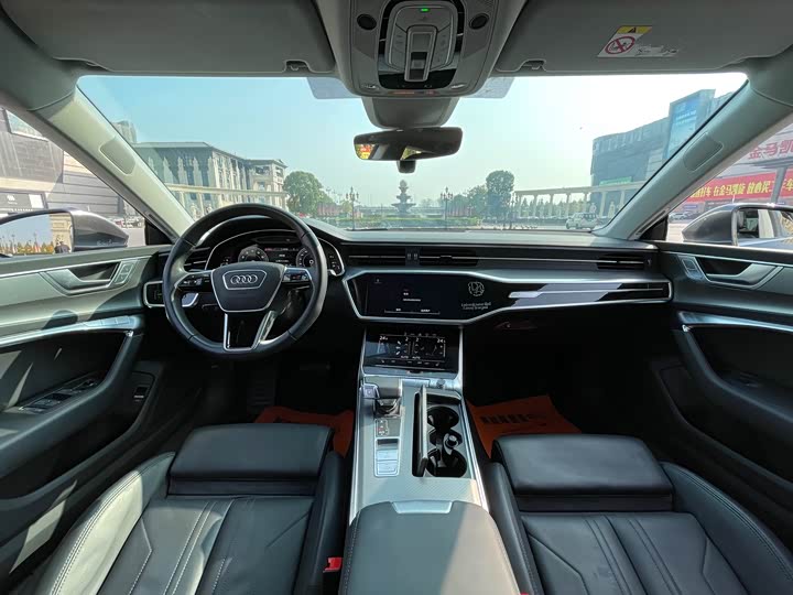 Фото 9 - Audi A7