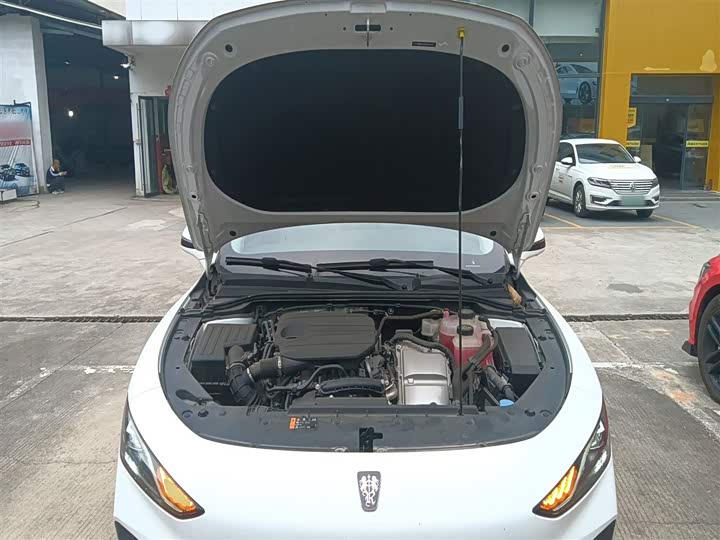 Фото 20 - Roewe D7