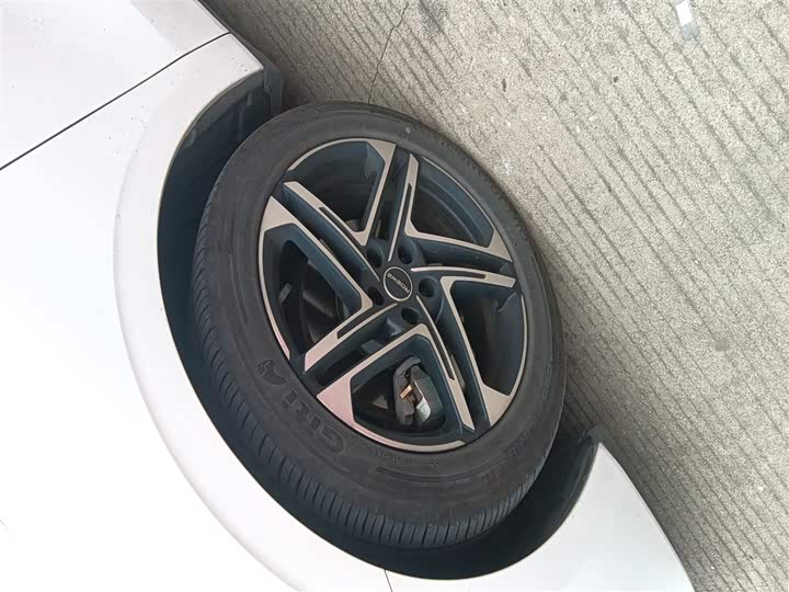 Фото 23 - Roewe D7