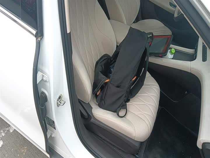 Фото 25 - Roewe D7