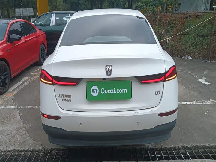 Фото 6 - Roewe D7