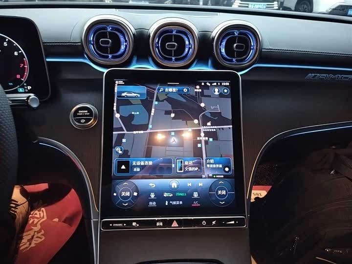 Фото 13 - Mercedes-Benz C-Class