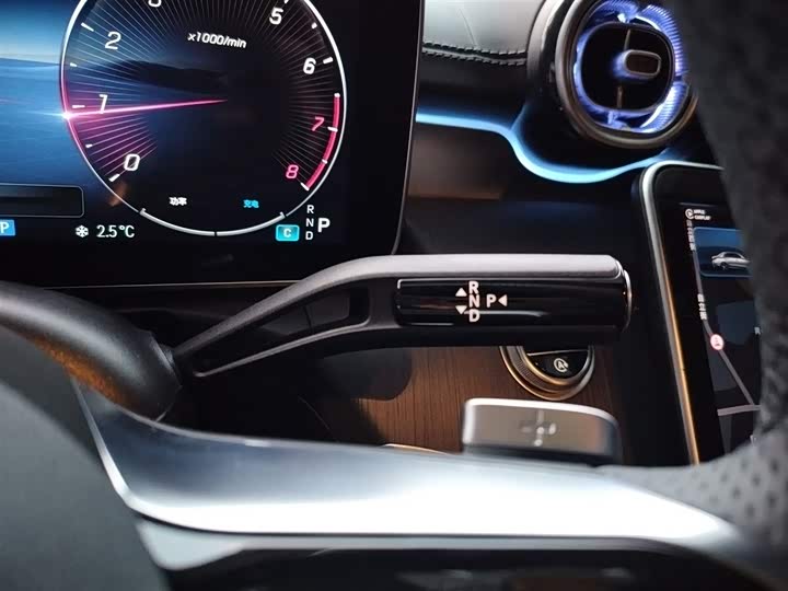 Фото 14 - Mercedes-Benz C-Class