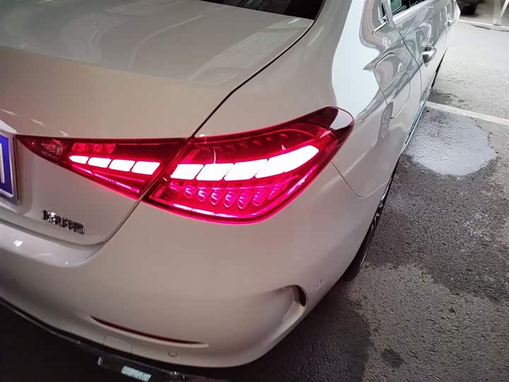 Фото 8 - Mercedes-Benz C-Class