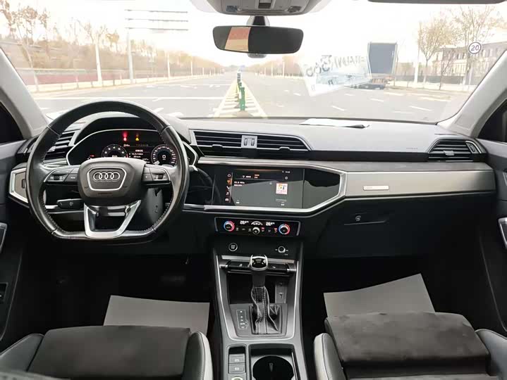 Фото 11 - Audi Q3
