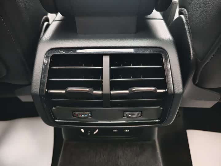 Фото 12 - Audi Q3