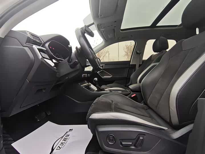 Фото 13 - Audi Q3