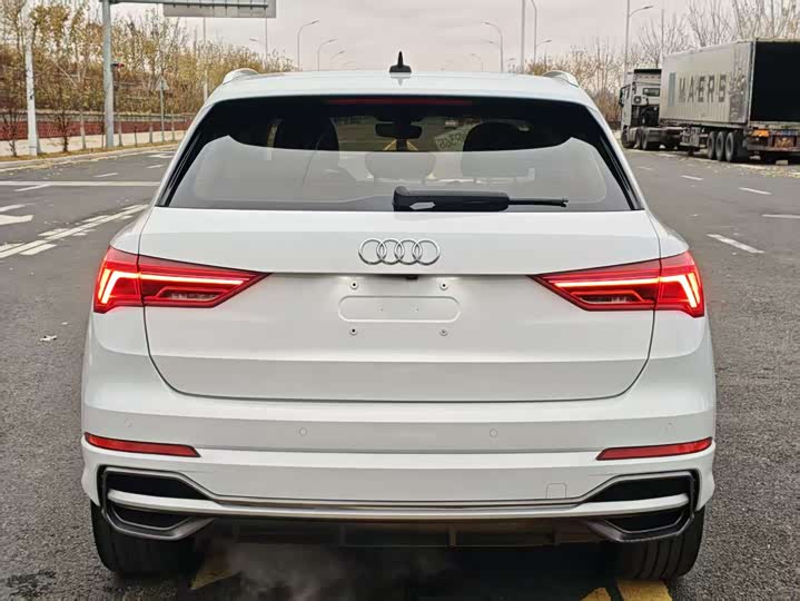 Фото 5 - Audi Q3