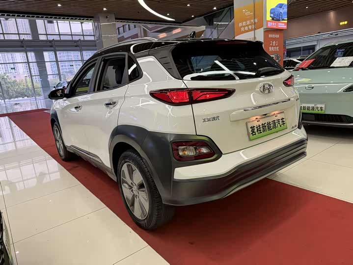 Фото 5 - Hyundai Encino EV