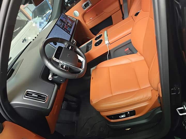 Фото 18 - LiXiang L8