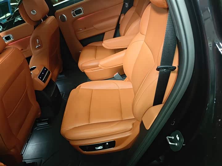 Фото 20 - LiXiang L8