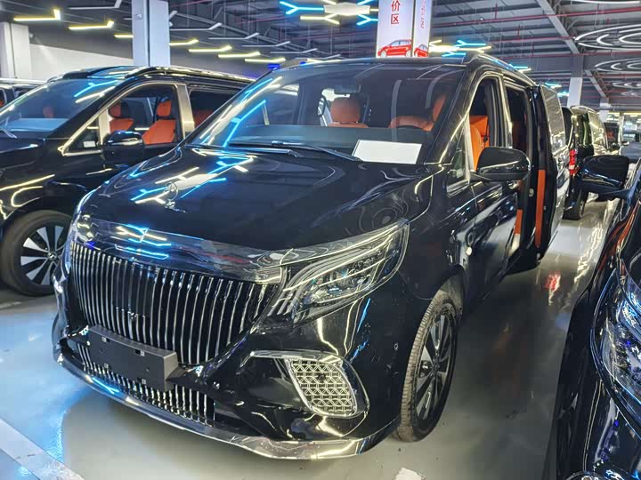 Фото 1 - Mercedes-Benz Vito