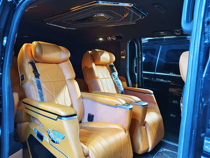 Фото 14 - Mercedes-Benz Vito