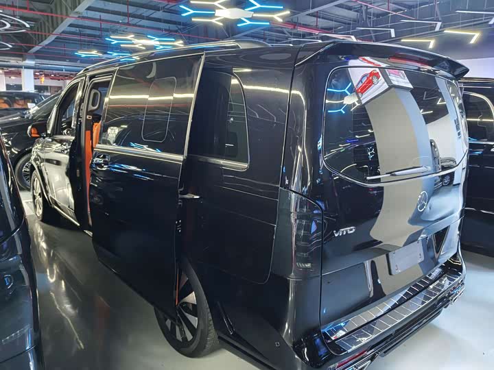 Фото 22 - Mercedes-Benz Vito