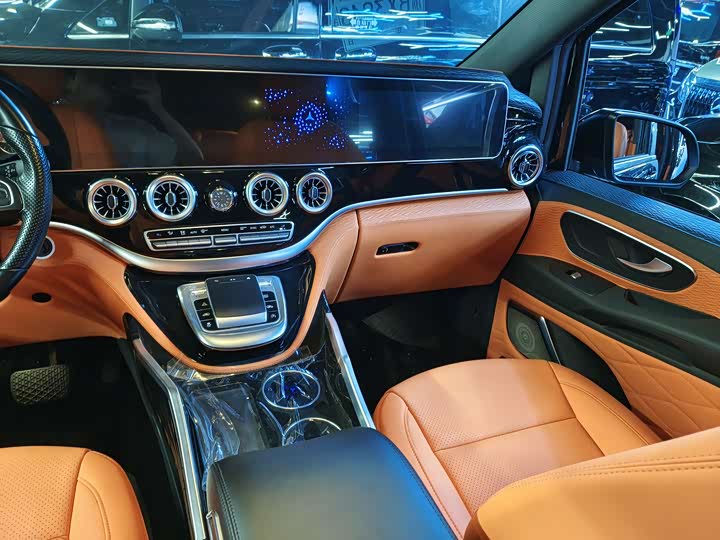 Фото 7 - Mercedes-Benz Vito