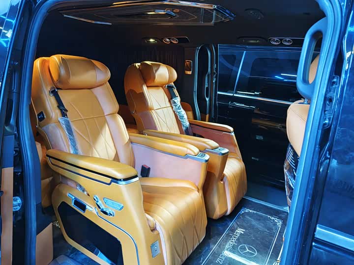 Фото 8 - Mercedes-Benz Vito