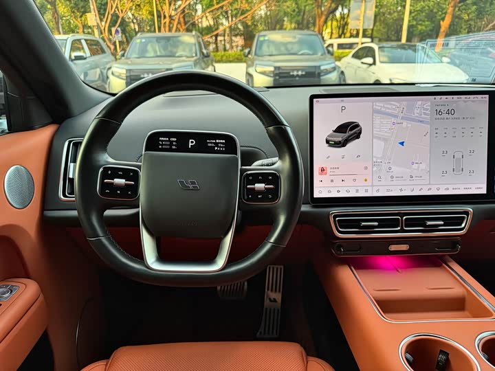 Фото 10 - LiXiang L8