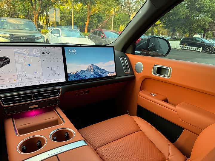 Фото 11 - LiXiang L8