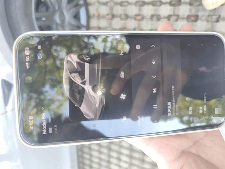 Фото 12 - Tesla Model Y