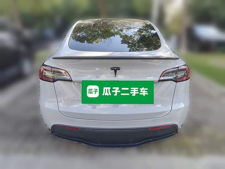 Фото 28 - Tesla Model Y